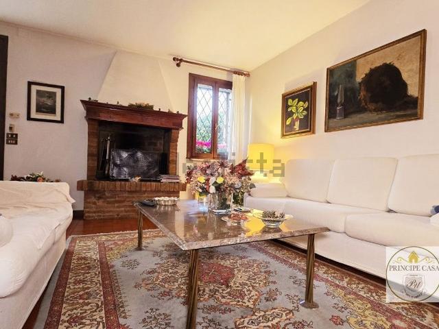 Casa in vendita a Este, Padova