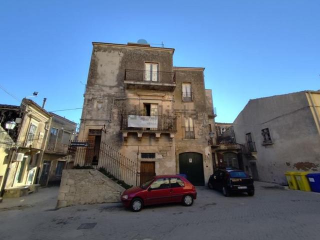 Casa in vendita a Modica Alta, Modica