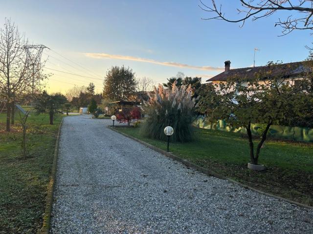 Casa in vendita a Treviglio, Lombardia