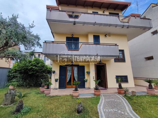 Casa in vendita a Teverola, Campania