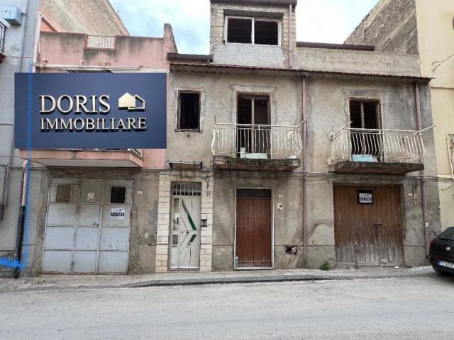 Casa in vendita a Palma Di Montechiaro, Sicilia