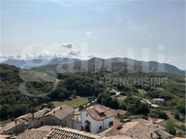 Casa in vendita a Oricola, Abruzzo