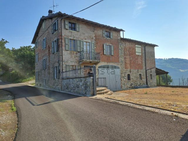 Casa in vendita a Val d’Enza, Re