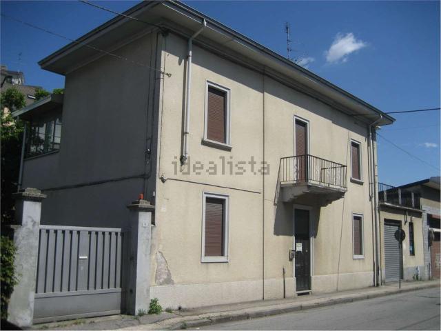 Casa in vendita a Santi Apostoli, Busto Arsizio