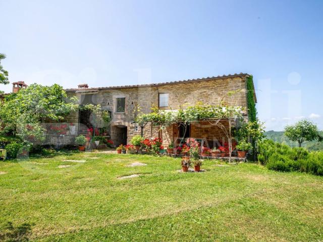Casa in vendita a Gubbio, Umbria