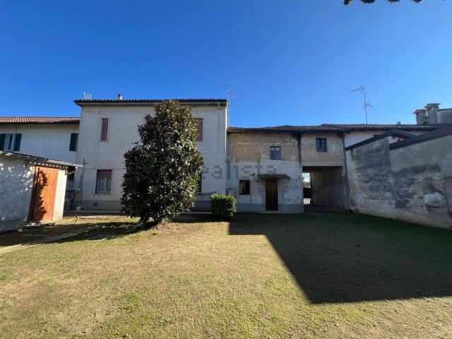 Casa in vendita a Gropello Cairoli, Lombardia
