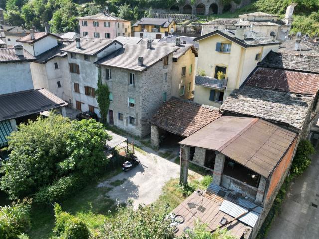 Casa in vendita a Cosio Valtellino, Lombardia