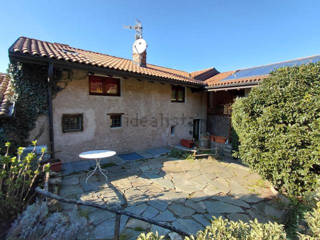 Casa in vendita a Musadino, Porto Valtravaglia