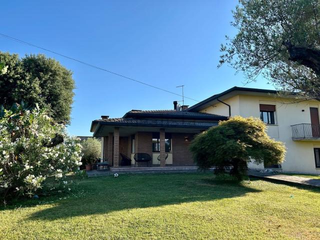 Casa in vendita a Nove, Veneto