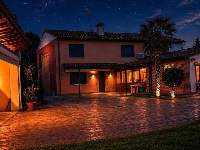 Casa in vendita a Monticelli D'ongina, Reggio Emilia