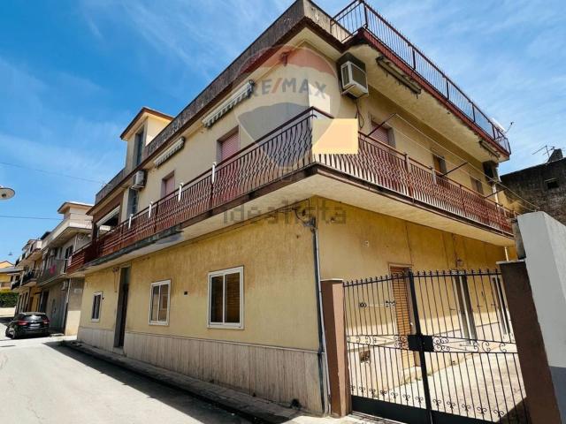 Casa in vendita a Giarratana, Sicilia