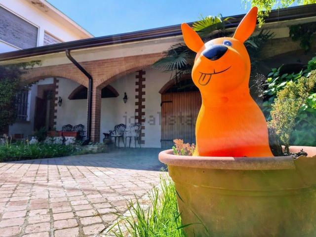 Casa in vendita a Ferrara, Reggio Emilia