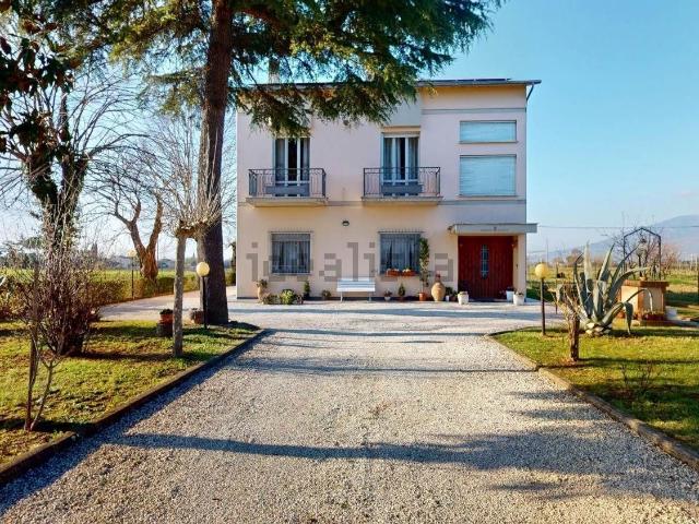 Casa in vendita a Spello, Umbria