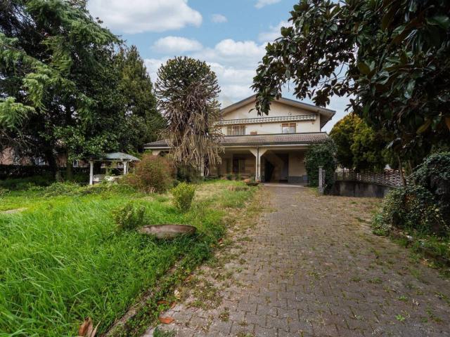 Casa in vendita a San Fruttuoso, Monza