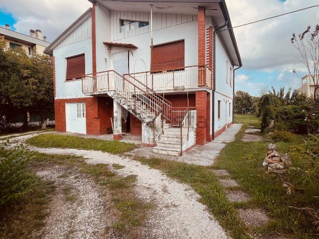 Casa in vendita a Unione di Comuni della Romagna Forlivese, Quattro