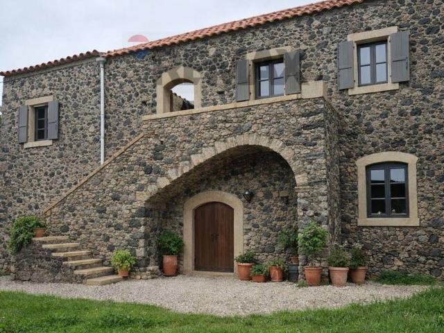 Casa in vendita a Castiglione Di Sicilia, Sicilia