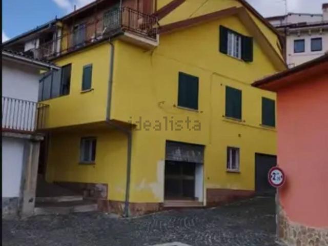 Casa in vendita a Montereale, Abruzzo