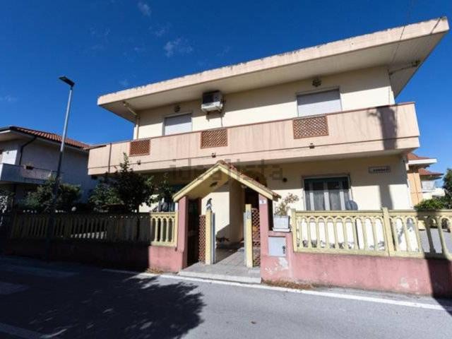 Casa in vendita a Montesilvano, Abruzzo