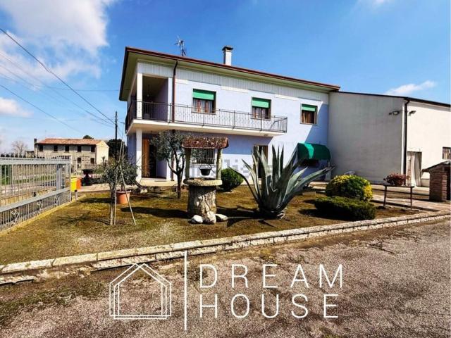 Casa in vendita a Castagnaro, Veneto