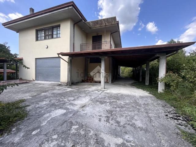 Casa in vendita a Atina Inferiore - Ponte Melfa, Atina