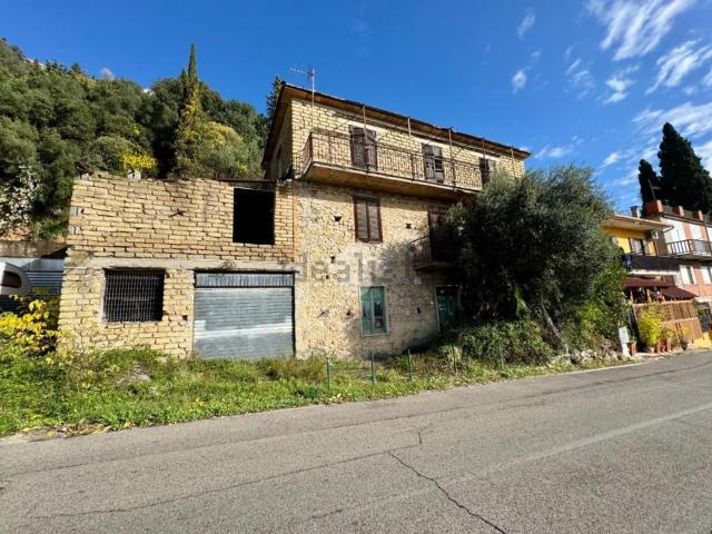 Casa in vendita a Monte San Biagio, Lazio