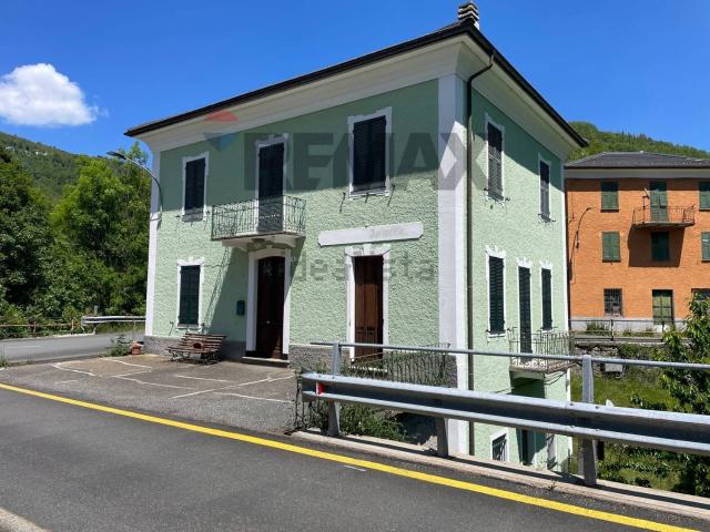 Casa in vendita a Santo Stefano D'aveto, Liguria
