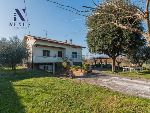 Casa in vendita a Tombaccia, Fano