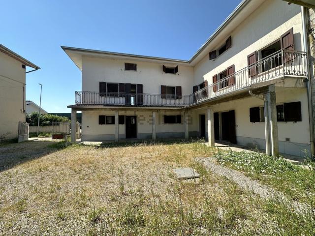 Casa in vendita a Faedis, Friuli-Venezia Giulia