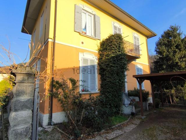 Casa in vendita a Santa Fe, Sesto Calende