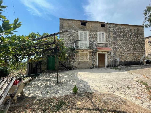 Casa in vendita a Salto Di Fondi, Lazio
