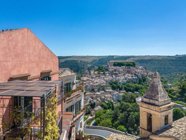 Casa in vendita a Ragusa Ibla, Ragusa