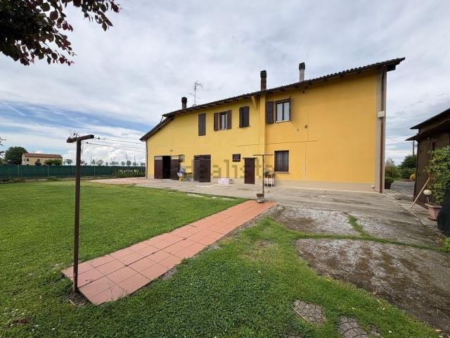 Casa in vendita a Unione Terre d'Acqua, San Giovanni In Persiceto