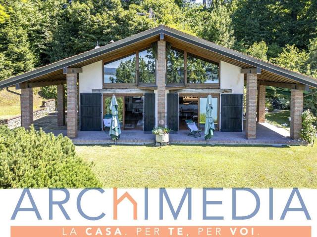 Casa in vendita a Varese, Lombardia
