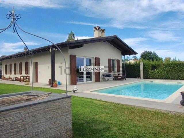 Casa in vendita a Vismara, Pesaro