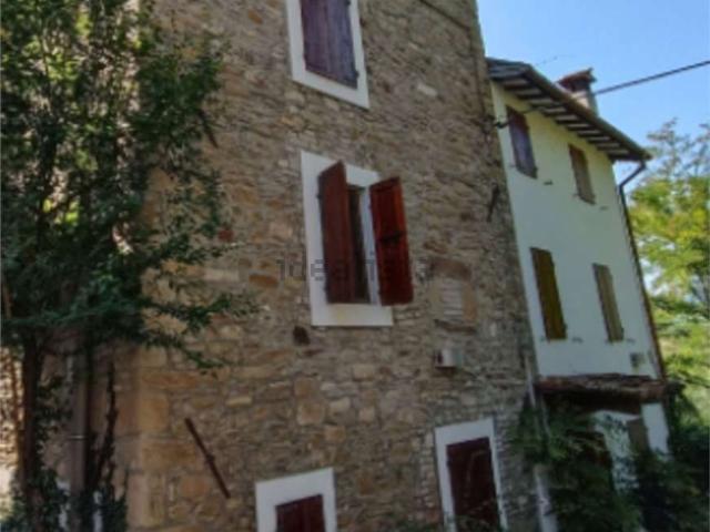 Casa in vendita a Paderna, Neviano degli Arduini