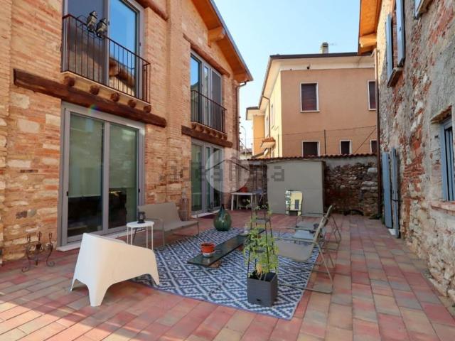 Casa in vendita a Castenedolo, Brescia