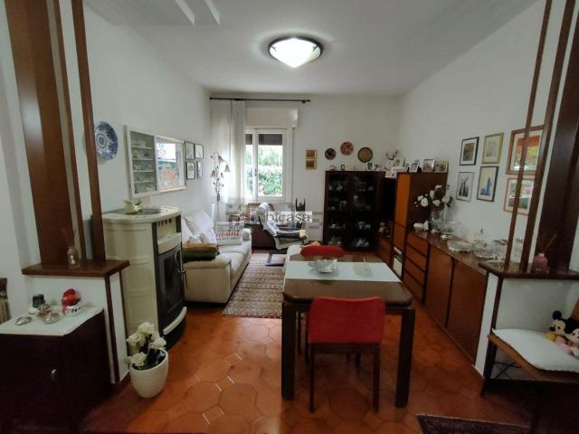 Casa in vendita a Vallefoglia, Marche
