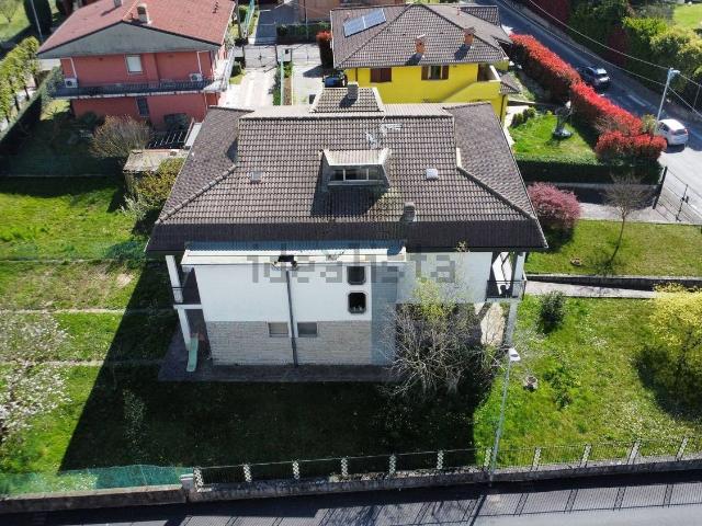 Casa in vendita a Telgate, Lombardia