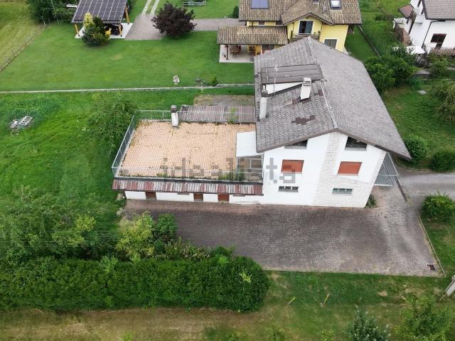 Casa in vendita a Fonzaso, Veneto