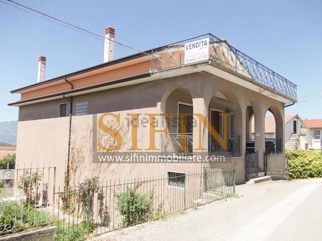Casa in vendita a Terre dell’Ufita, Villamaina