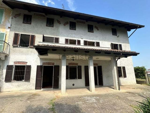 Casa in vendita a Alice Castello, Vercelli