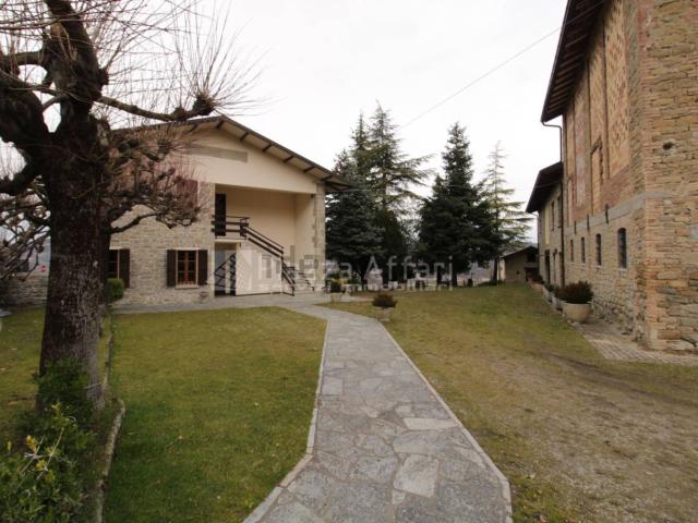 Casa in vendita a Appennino Reggiano, Re