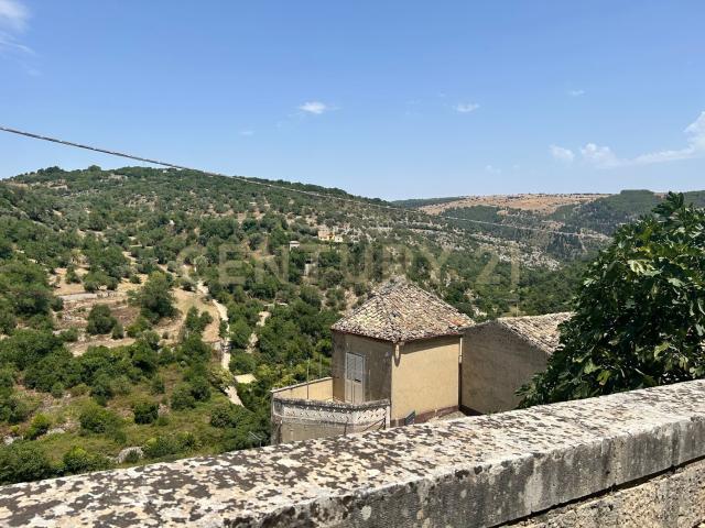 Casa in vendita a Ragusa Ibla, Ragusa
