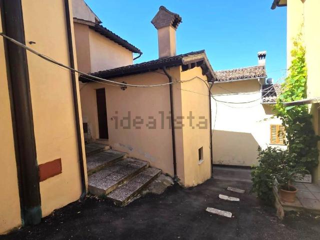 Casa in vendita a Scandolaro, Foligno