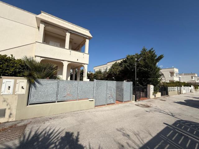 Casa in vendita a Fasano, Brindisi