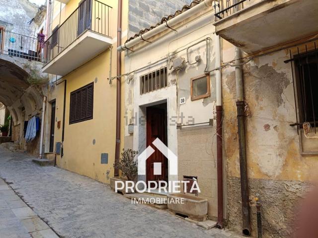 Casa in vendita a Cava D'aliga, Sicilia