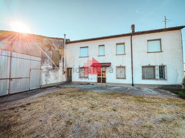 Casa in vendita a Moglia, Lombardia