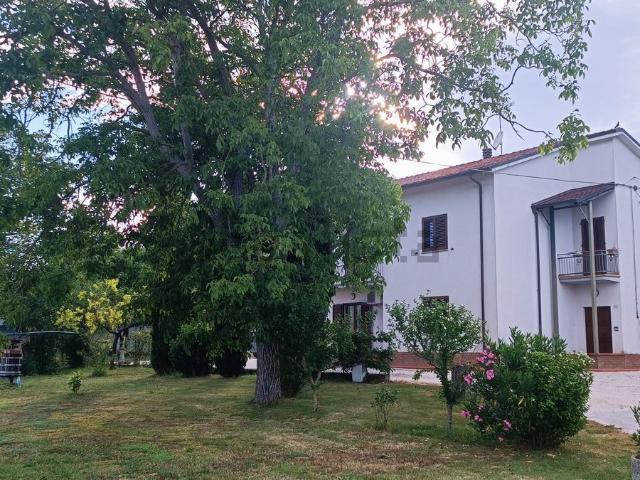 Casa in vendita a Muraglione, Marche