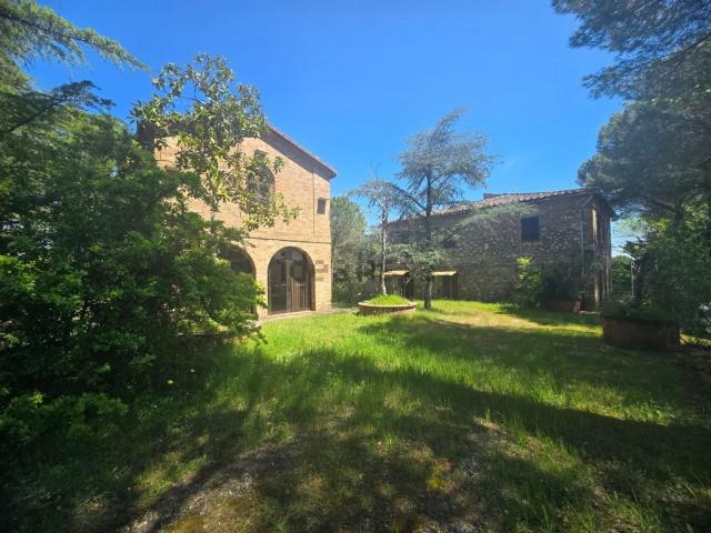 Casa in vendita a Chiusdino, Toscana