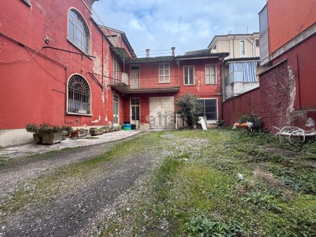 Casa in vendita a Stradella, Lombardia